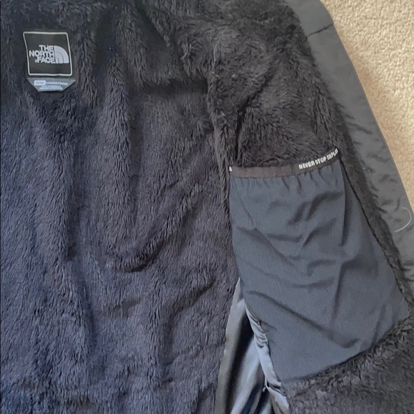 North Face Black Furry-Lined Jacket - Picture 5 of 8